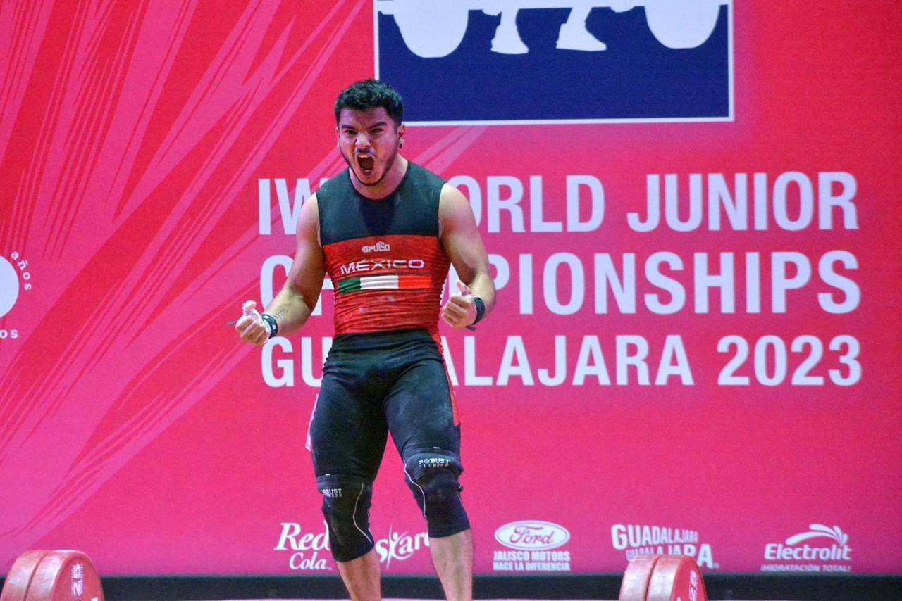 Quintanarroense Herseleid Carrazco se cuelga el bronce en el Mundial Juvenil de Levantamiento de pesas