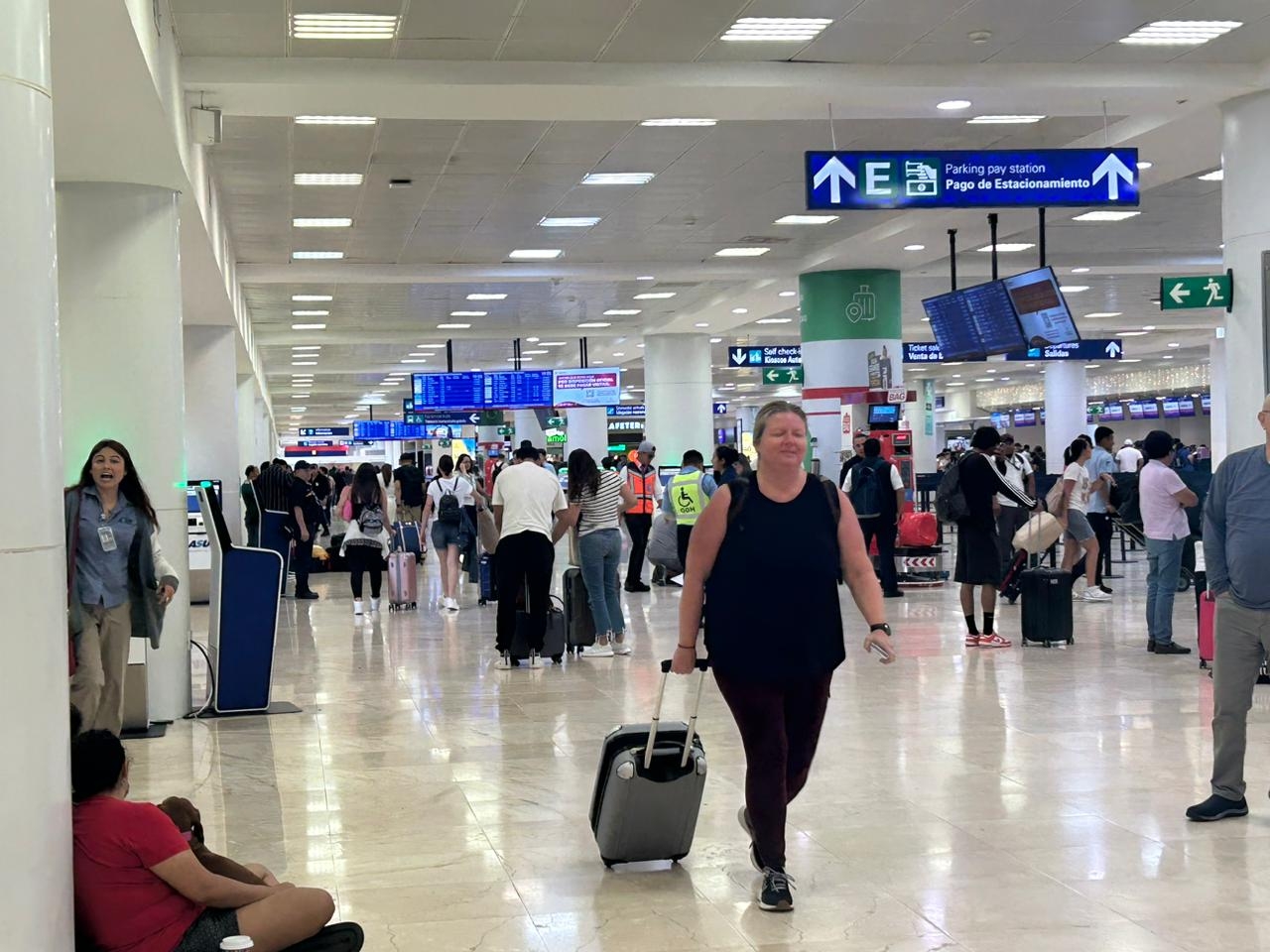 En el aeropuerto de Cancún, se atrasan cuatro vuelos este lunes 20 de noviembre: En VIVO