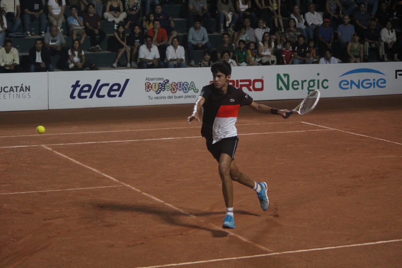 Rodrigo Pacheco gana los cuartos de final de la Copa Mundial Yucatán de Tenis Juvenil J500