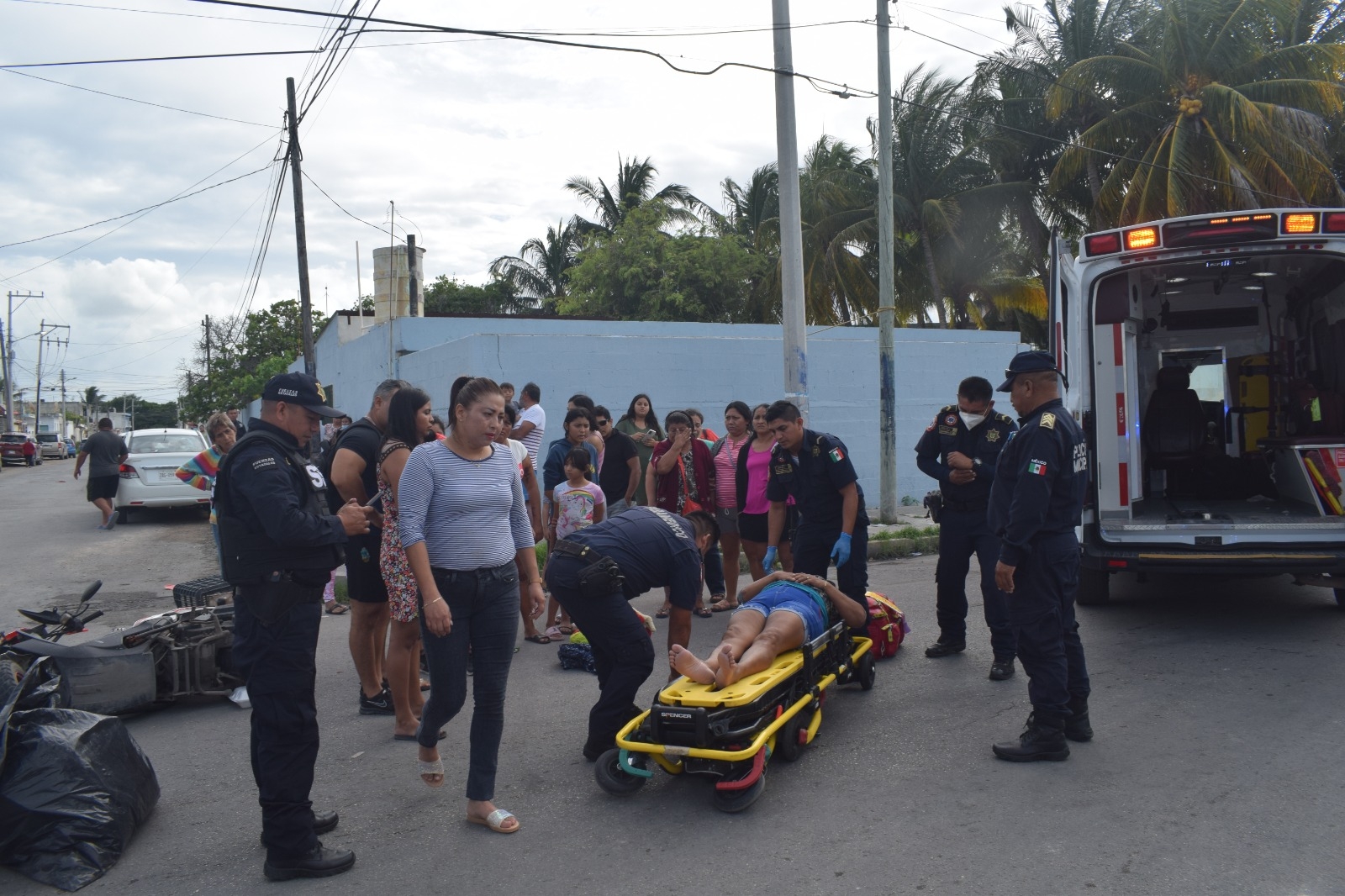 Conductor manda al hospital a una mujer luego de atropellarla en Progreso