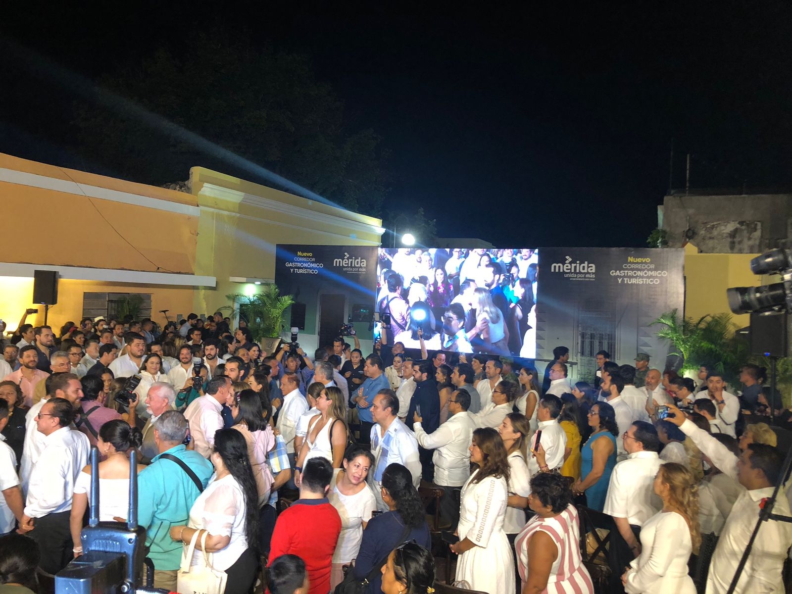 Mauricio Vila inaugura la primera fase del Corredor Turístico Gastronómico en Mérida: EN VIVO