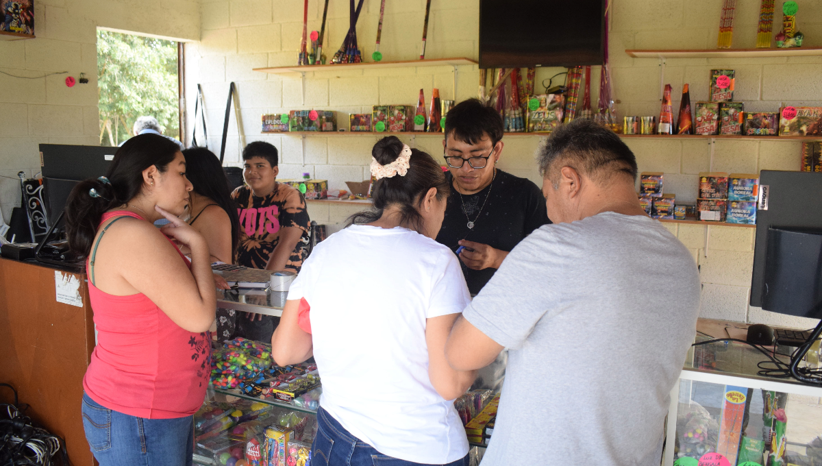 Feria de la Pirotecnia atrae a más visitantes en Mérida