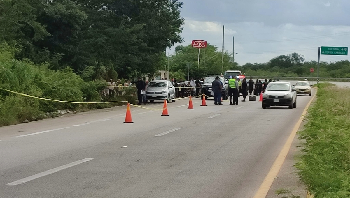 Muere hombre al ser atropellado mientras esperaba el camión en la vía Mérida-Chetumal