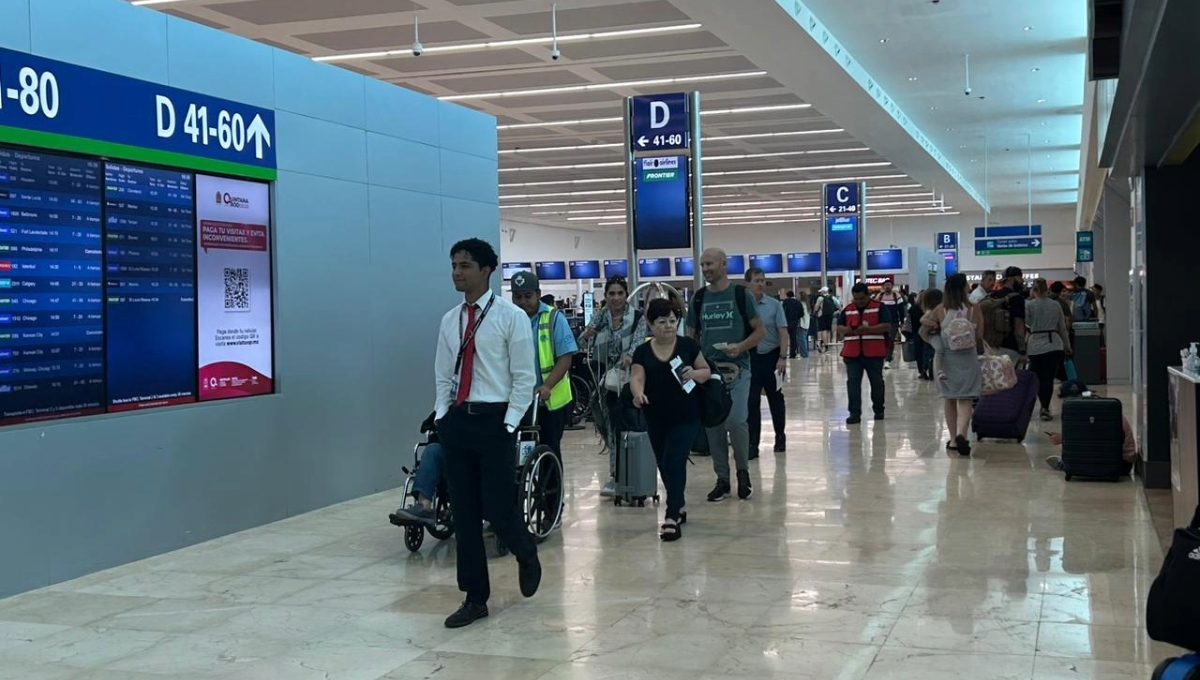 Aeropuerto de Cancún atrasa dos horas vuelos hacia Chicago, Denver y Toluca: EN VIVO