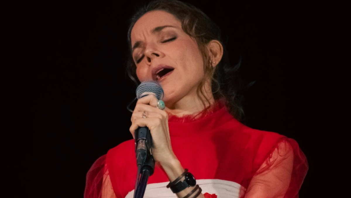 María San Felipe comparte 'Besos de Café' junto a la cantante Liuba María Hevia en Cuba