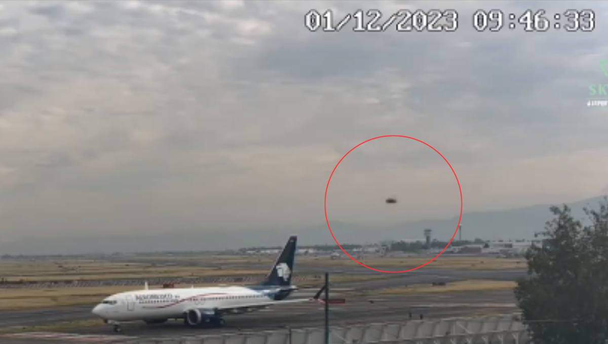 Captan extraño objeto volador en el aeropuerto de la Ciudad de México: VIDEO