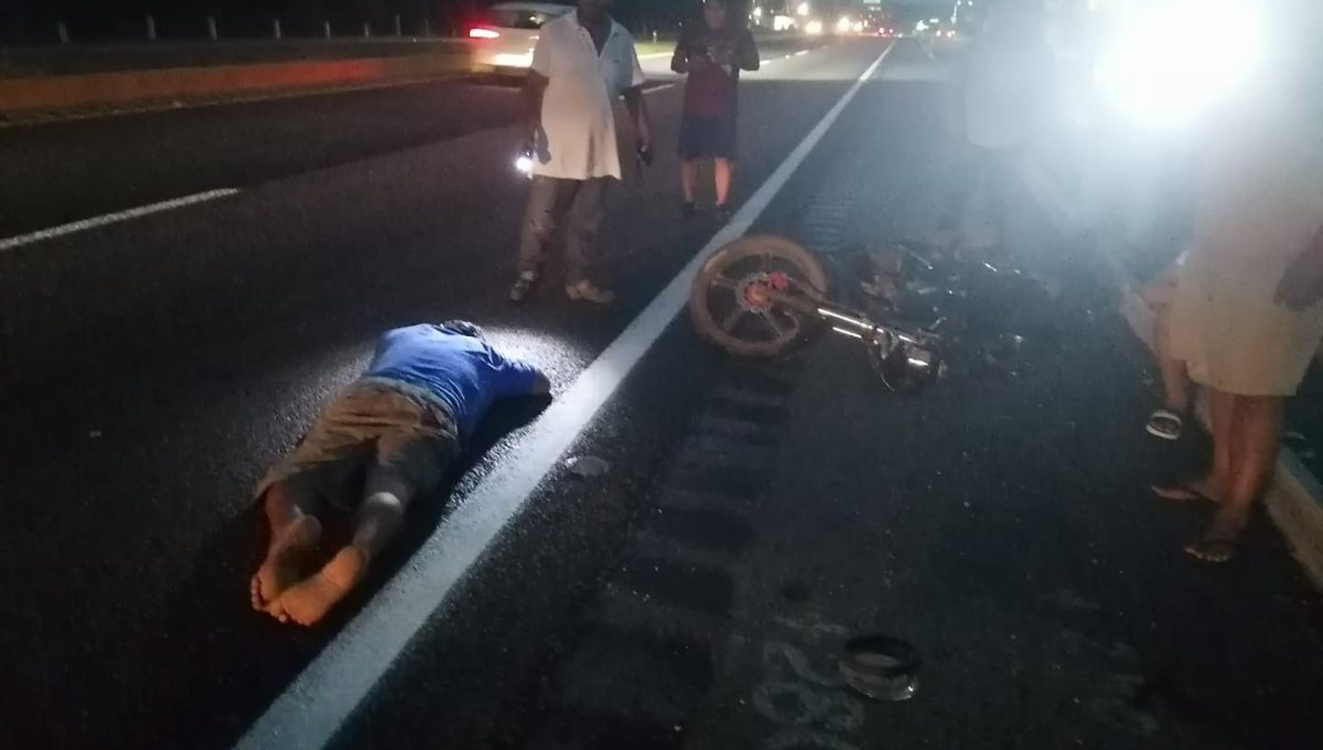 Auto 'fantasma' impacta a un motociclista en la carretera Mérida-Campeche