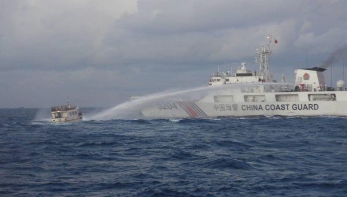 Filipinas eleva el tono diplomático contra Chinas tras ataque a embarcaciones con cañones de agua