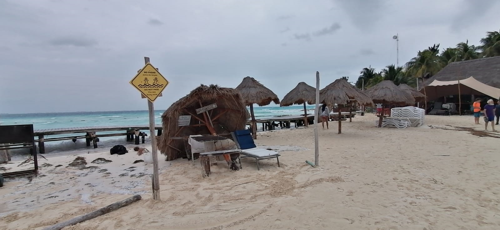 Frente Frío 16 'se lleva' la arena de Playa Norte en Isla Mujeres