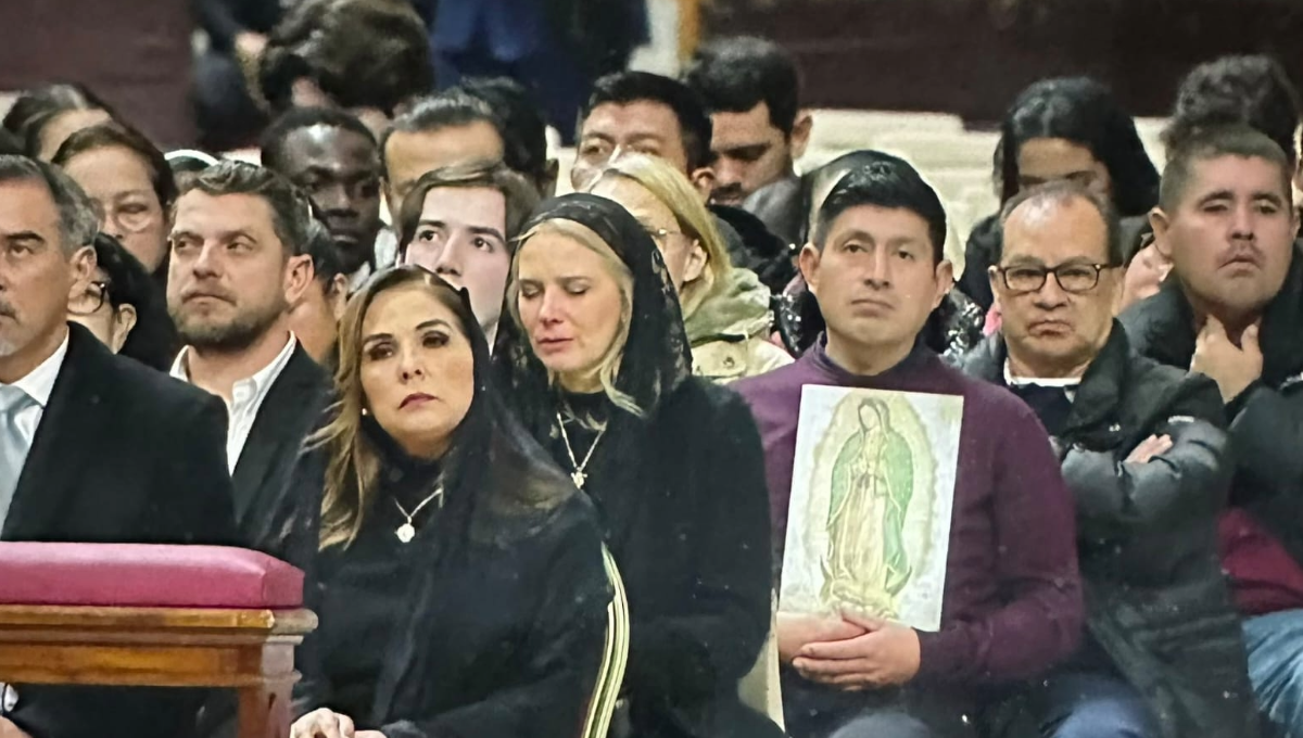 Captan a Mara Lezama en la misa solemne de la Virgen de Guadalupe en el Vaticano