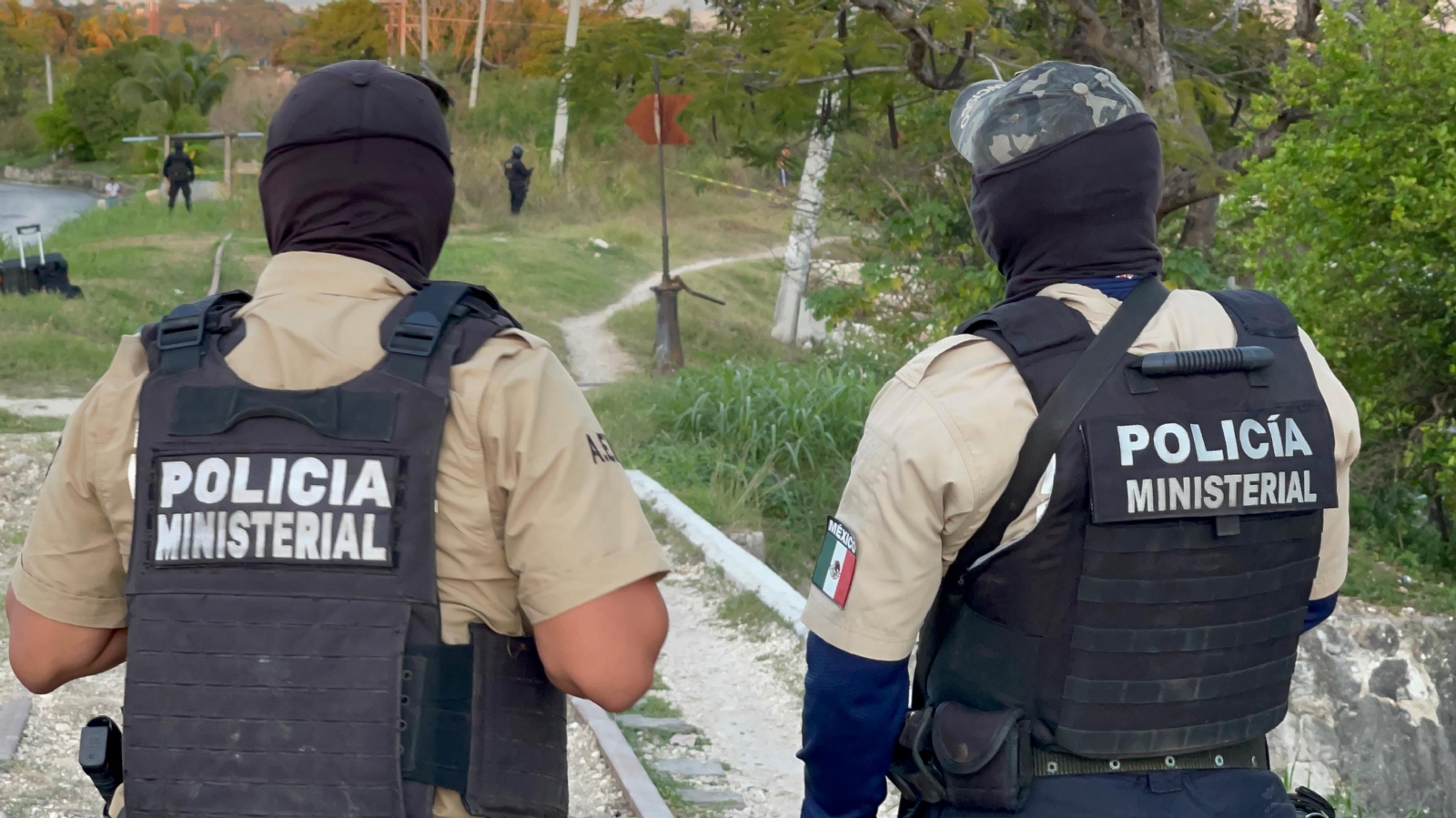 Cuelgan narcomanta en una cancha en Atasta, Ciudad del Carmen