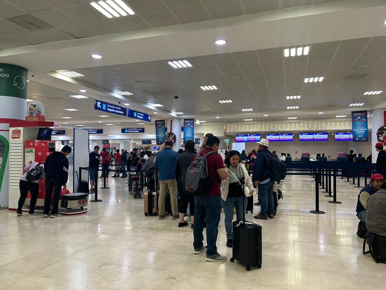 Aeropuerto de Cancún registra poca afluencia turística: EN VIVO