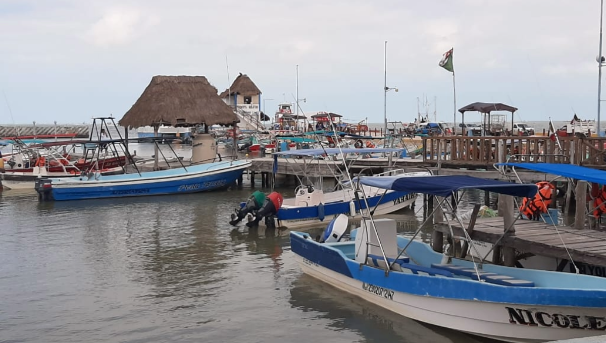 Frente Frío afecta inicio de vacaciones en el puerto de Chiquilá, Quintana Roo