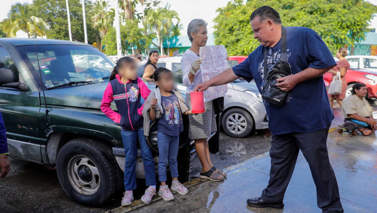 Abuelita  pide ayuda en Cancún para mantener a sus nietos desamparados