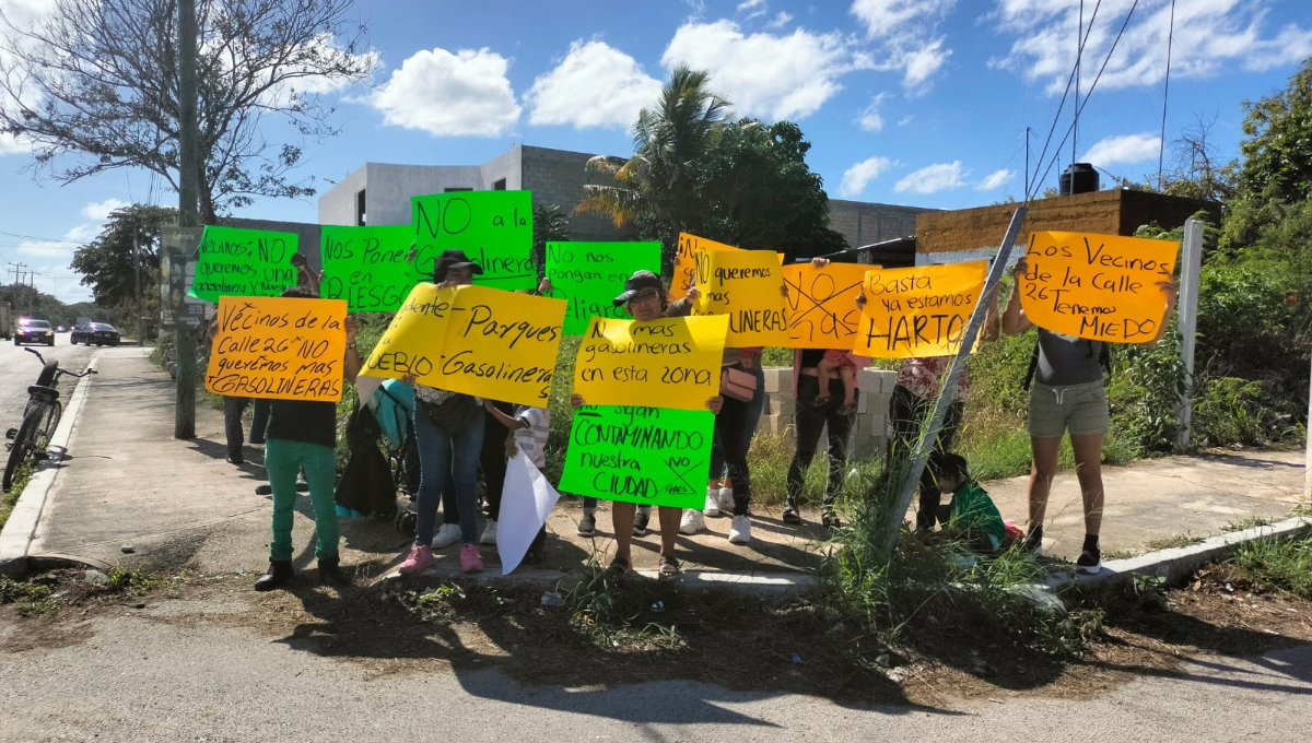 Vecinos del Norte de Mérida protestan contra la construcción de una gasolinera