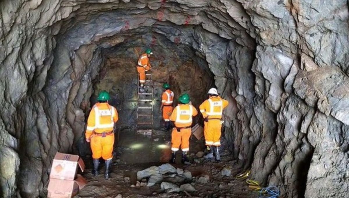 Se derrumba una mina en Perú; se reportan siete personas muertas