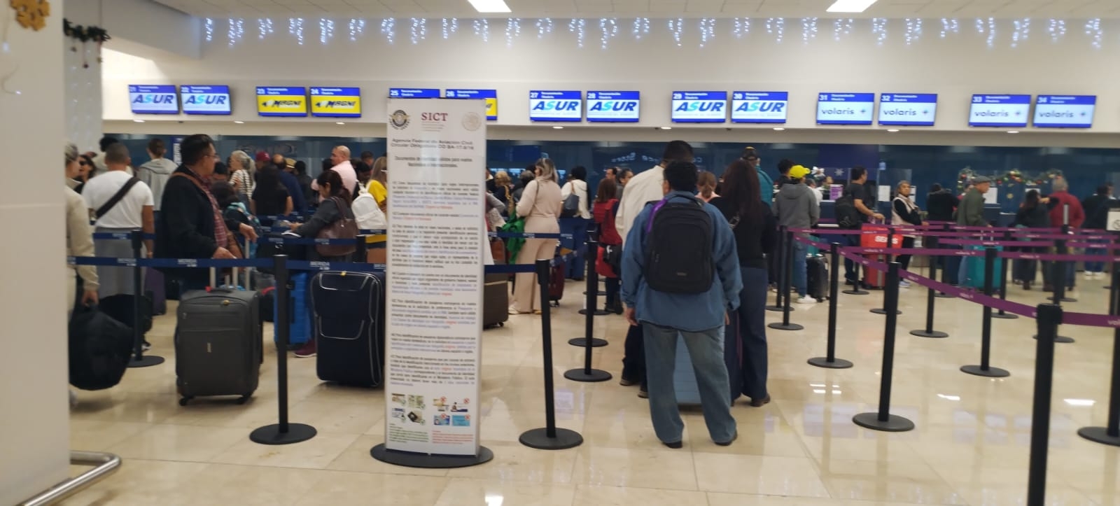 VivaAerobus retrasa dos vuelos por casi tres horas en el aeropuerto de Mérida
