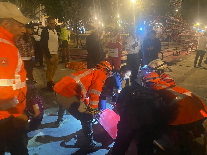 Paramédicos brindaron apoyo a los heridos en la Noche de los Rábanos en Oaxaca