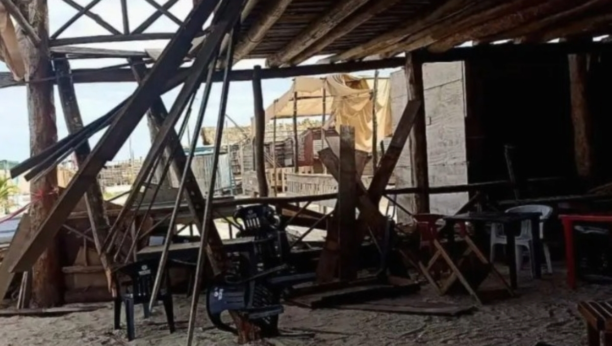 Se desploma segundo piso del restaurante La Embajada Jarocha en Ciudad del Carmen; hay 10 heridos