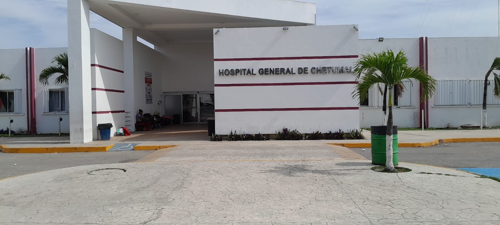 'Prohibido enfermarse' en fines de semana en Chetumal; hospitales no atienden