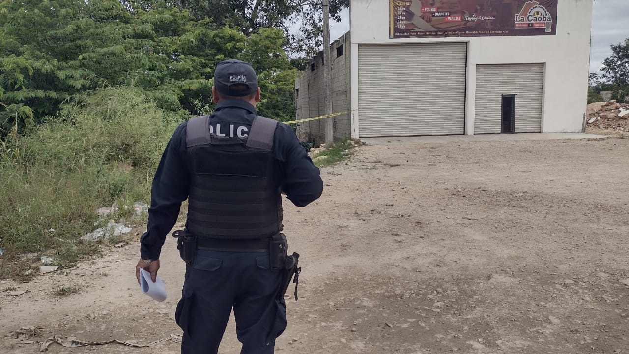 Hombres entran a robar a una maderería en Felipe Carrillo Puerto durante Navidad