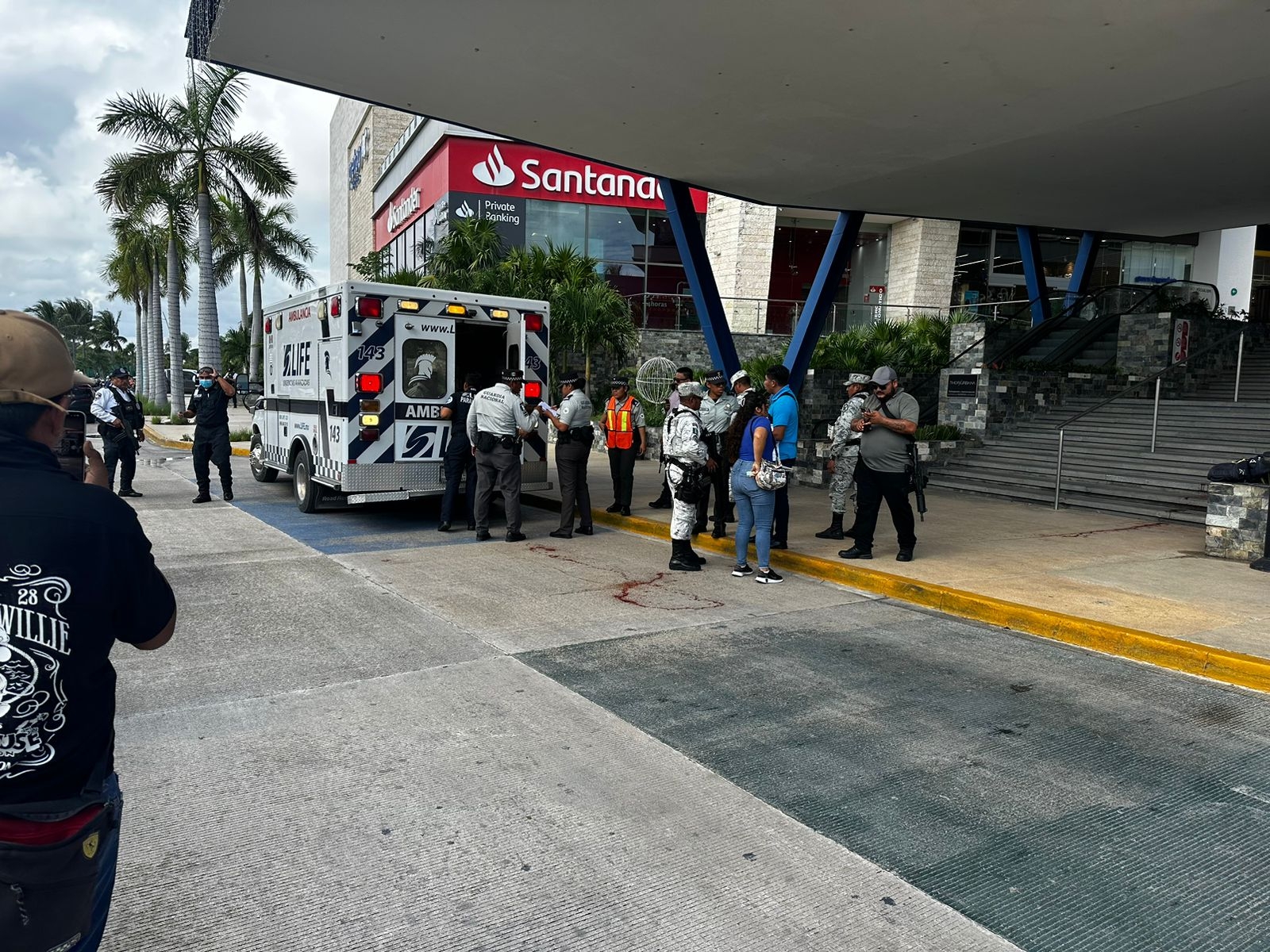 Colombiana se suicida dentro de su departamento en Cancún