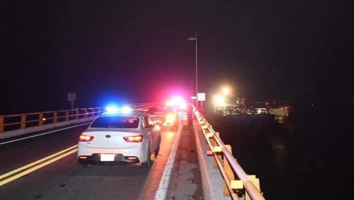 Puente El Zacatal de Ciudad del Carmen abre tránsito luego del choque de un barco