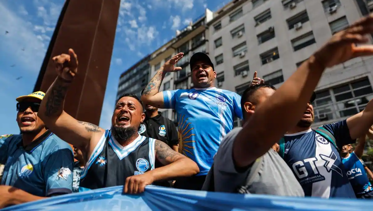 Javier Milei ahora enfrenta a las manifestaciones de los argentinos