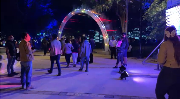 Celebran festival “Áurea: Música y Arte Digital” en el Parque de la Paz en Mérida