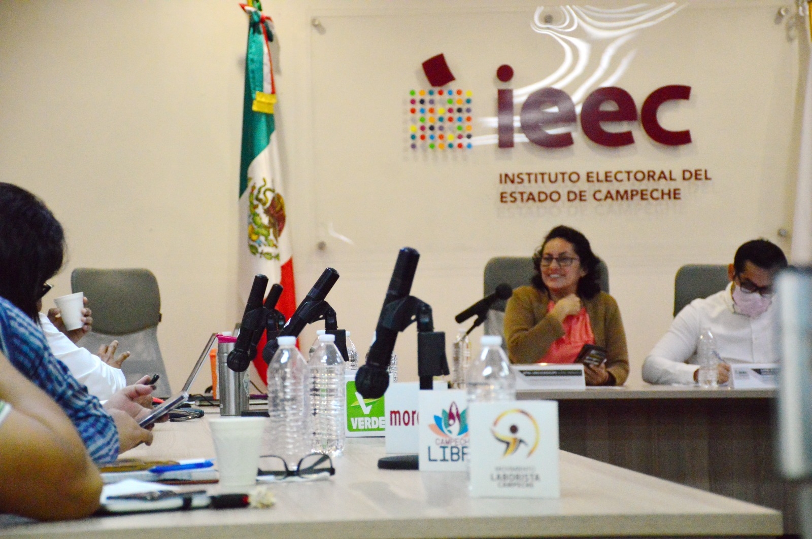 Campeche: Tribunal Electoral 'corrige la plana' al IEEC ante solicitud ciudadana