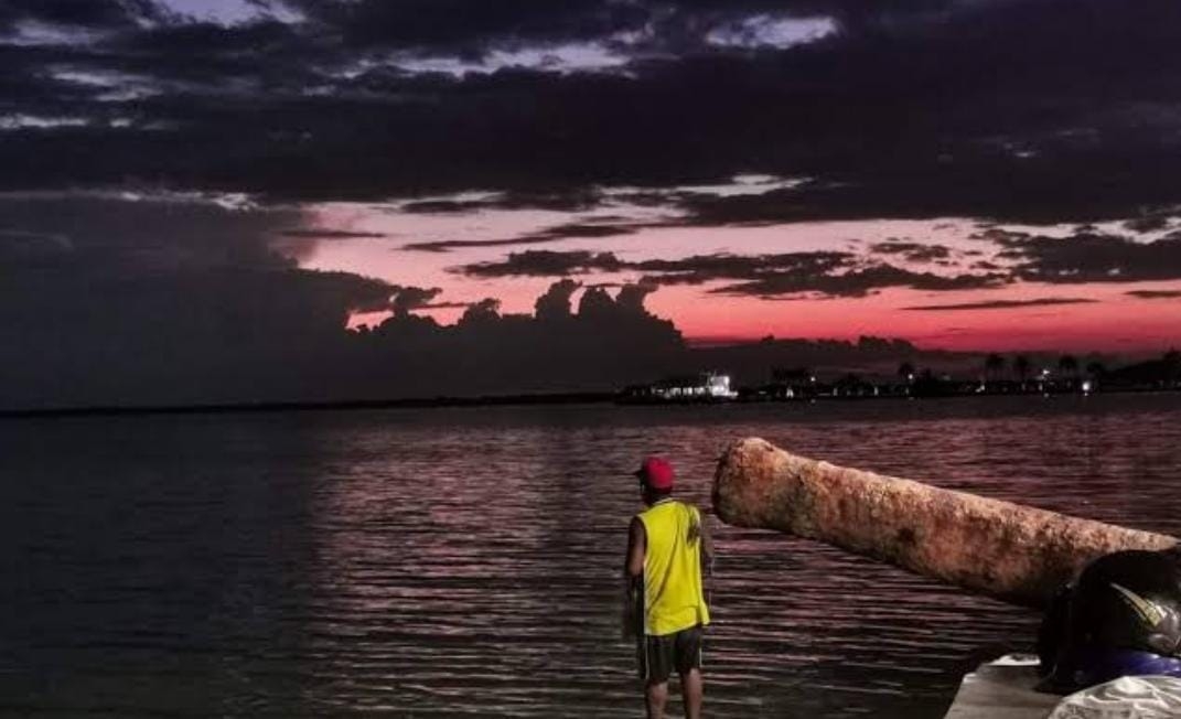 Bahía de Chetumal, un refugio para los amantes de la pesca y los afectados por el desempleo