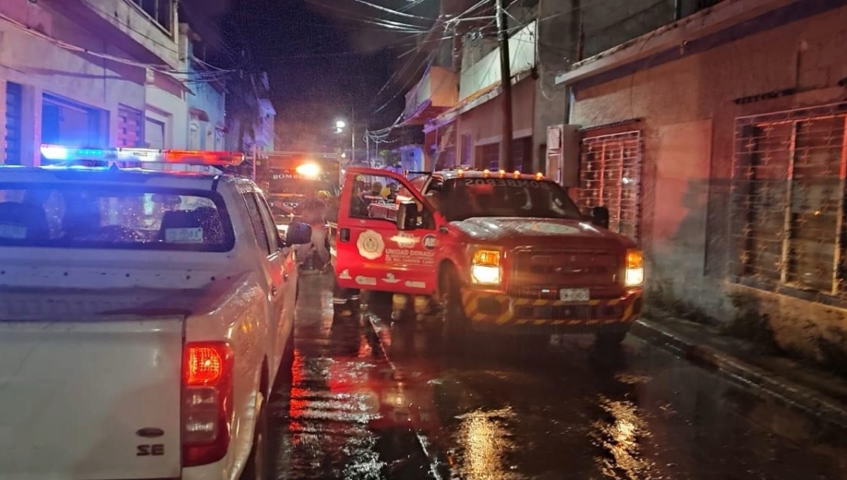 Luces de navidad provocan incendio en una casa en Ciudad del Carmen