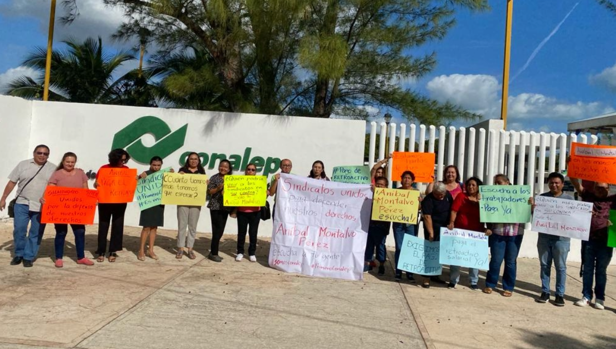 Docentes del Conalep en Cancún se manifiestan por falta de pagos
