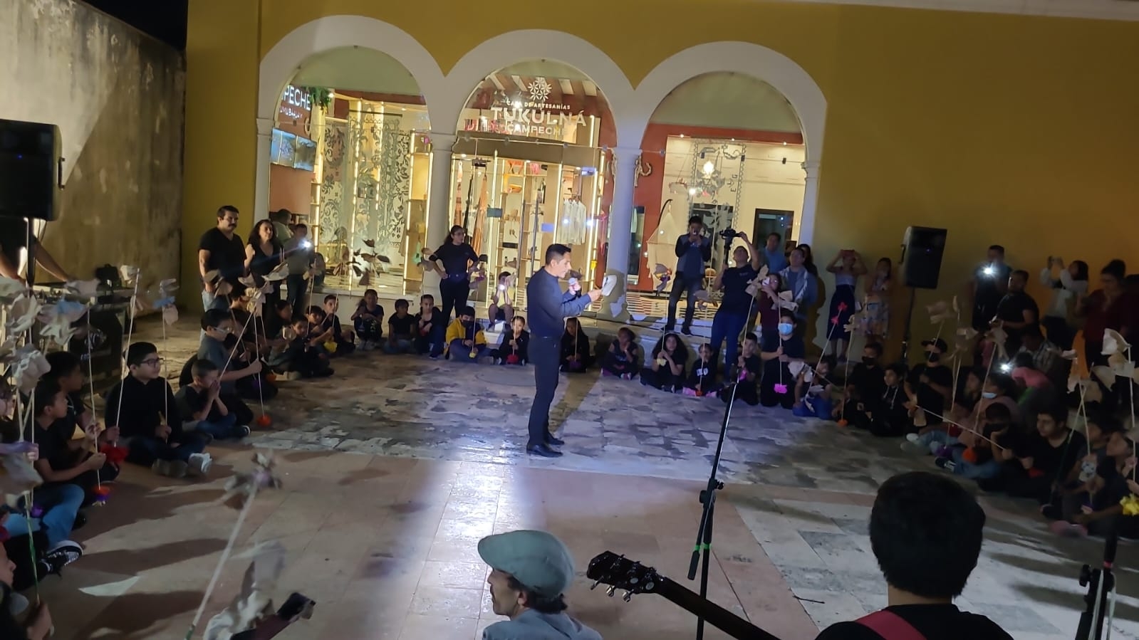 Realizan show de títeres por el Festival Internacional del Centro Histórico de Campeche: EN VIVO