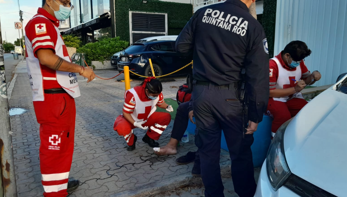 Conductor extranjero provoca accidente en zona turística de Playa del Carmen