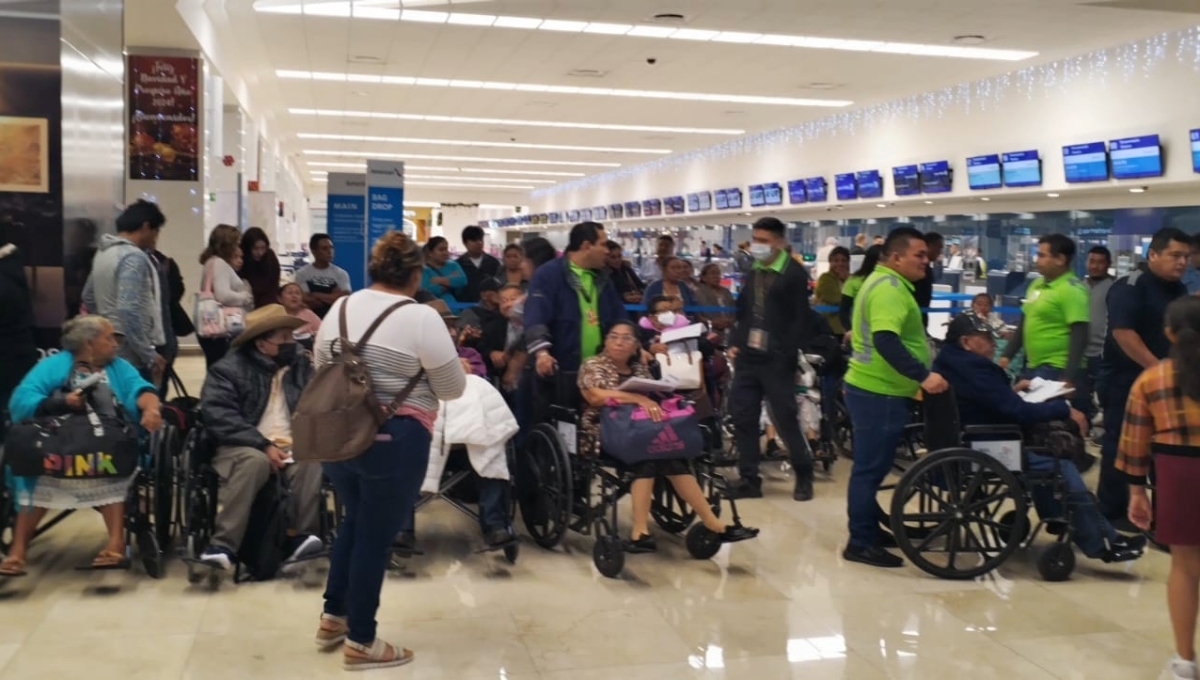 'Cabecitas Blancas' viajan de Mérida a California para volver a ver a sus familias