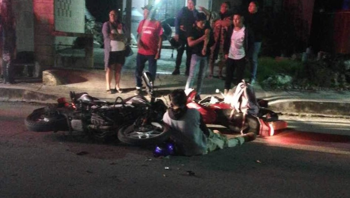 Choque entre motociclistas deja a tres lesionados en Mérida