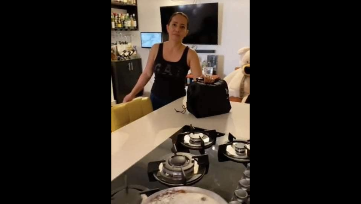 Hombre premia a su esposa con aguinaldo por hacerle lunch durante un año: VIDEO