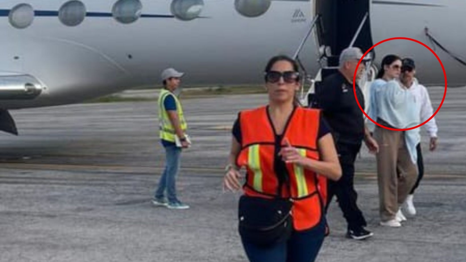 Marc Anthony llegó a Campeche acompañado de su novia