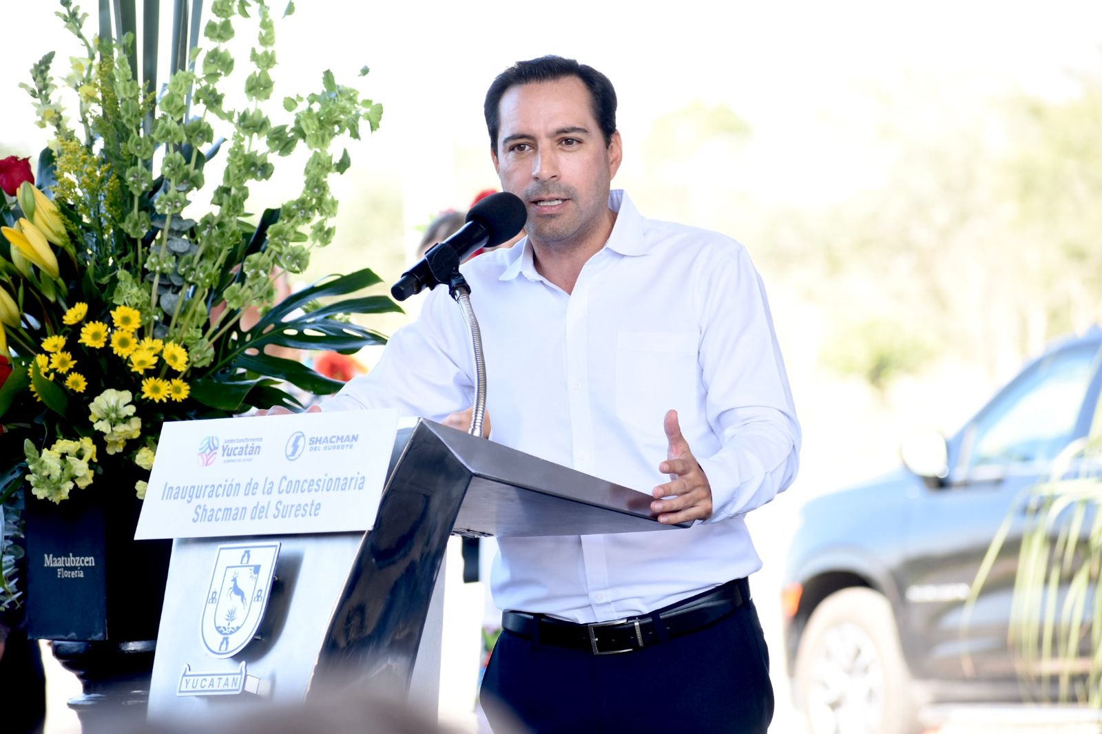 Mauricio Vila busca generar empleos en Yucatán con la nueva concesionaria Shacman
