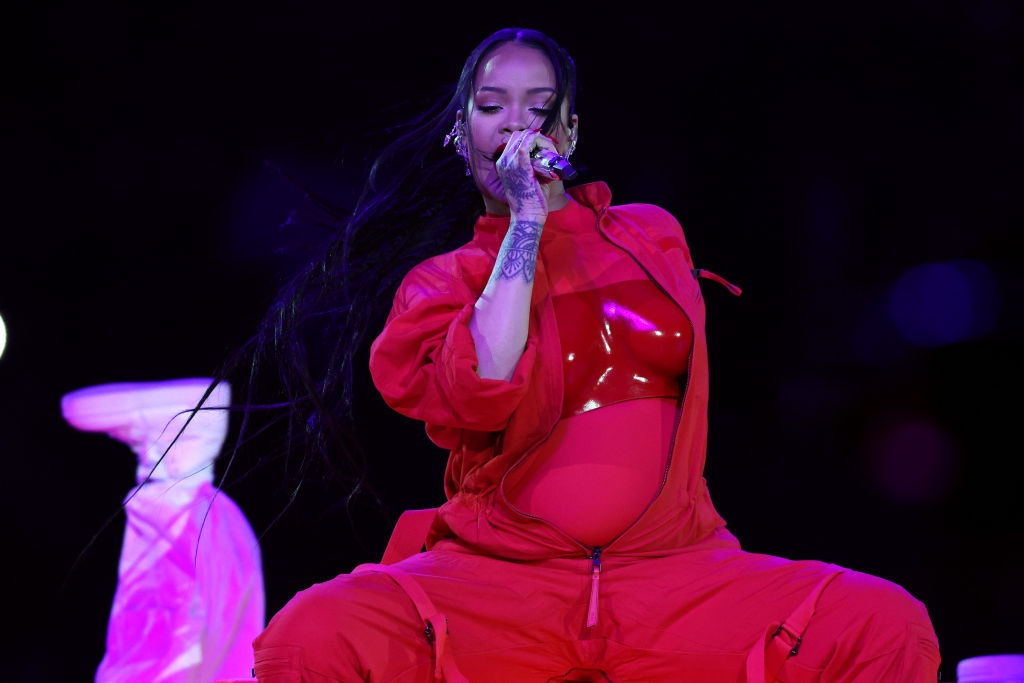 Rihanna espera a su segundo hijo, así lo confirmó su representante