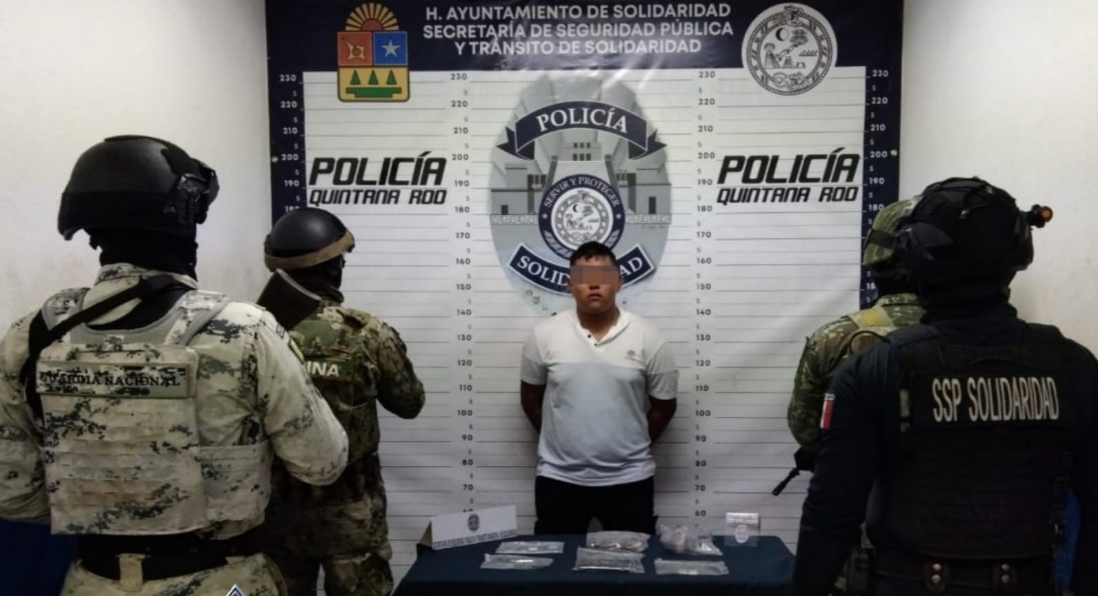 Detienen a presuntos narcomenudistas en Playa del Carmen; una mujer denunció ser amenazada