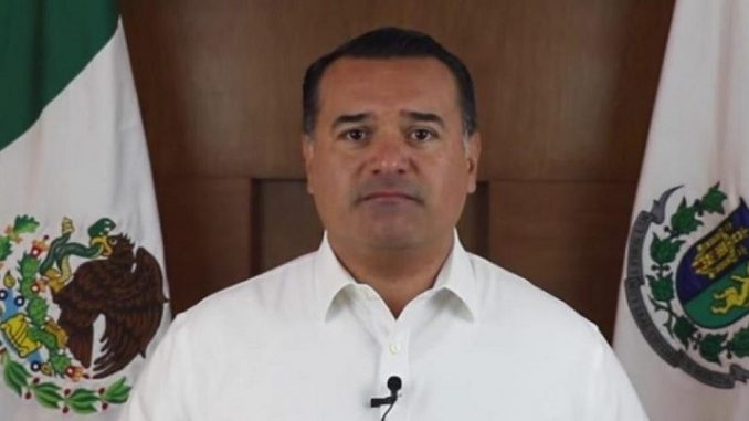 Renán Barrera firma millonario contrato con constructora 'fantasma' para trabajos en Mérida
