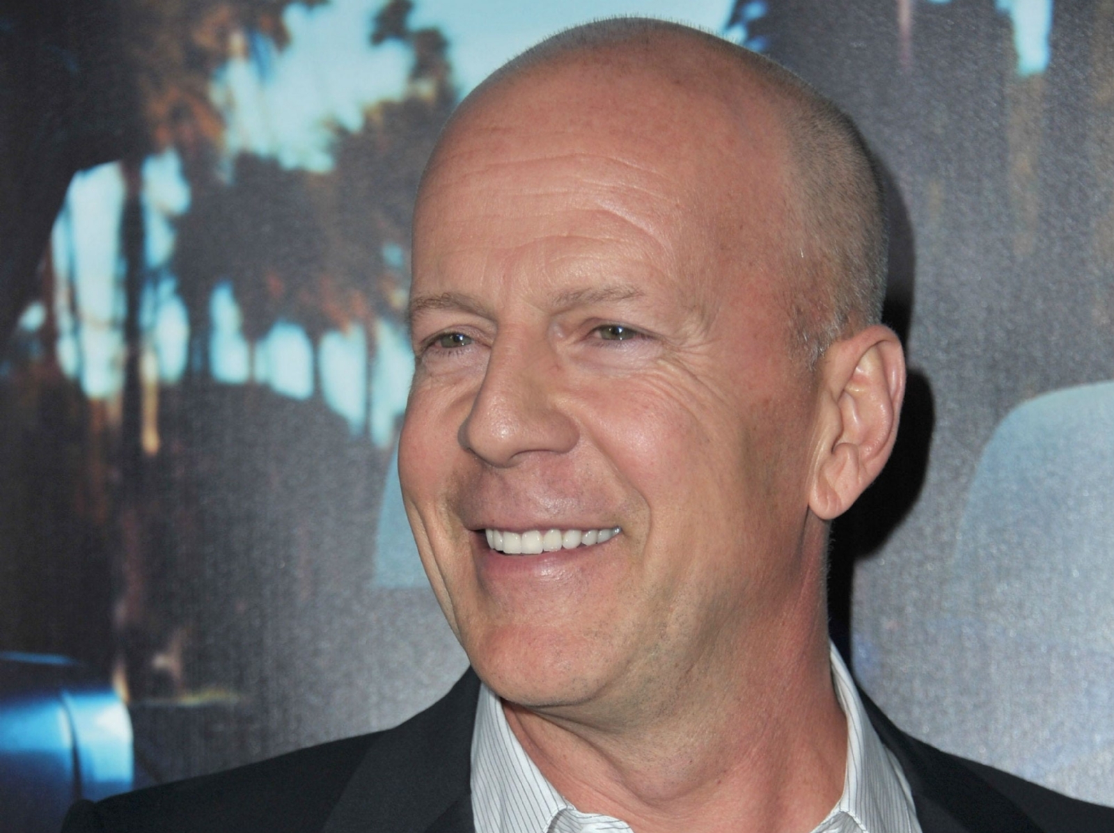 Bruce Willis se encuentra mejor y disfruta Disney con sus hijas