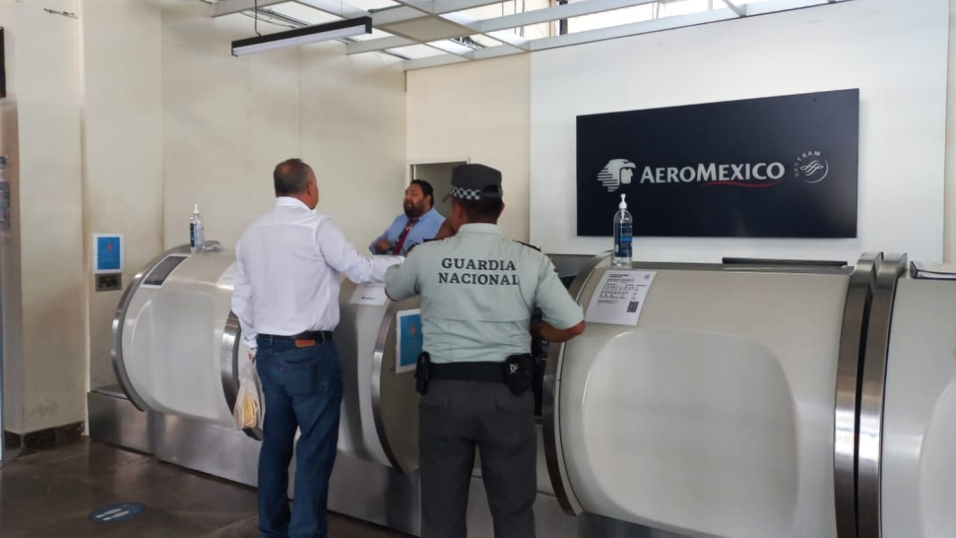 Personal de Aeroméxico deja sin vuelo a maestros de Campeche