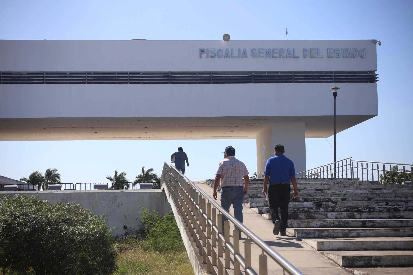 Sentencian a hombre 2 años de cárcel por golpear a su esposa en Mérida