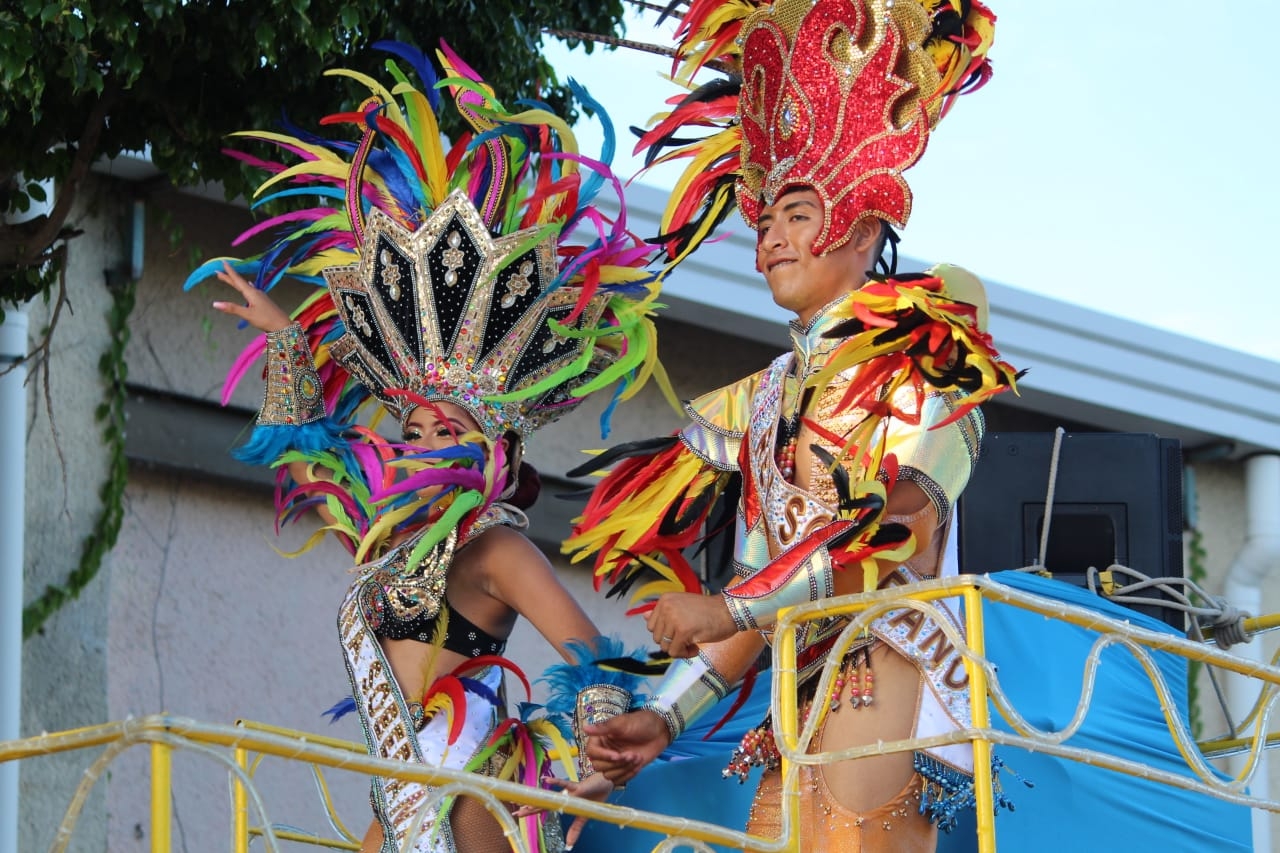 Arranca el desfile de comparsas y carros alegóricos en el Carnaval de Cancún 2023: EN VIVO