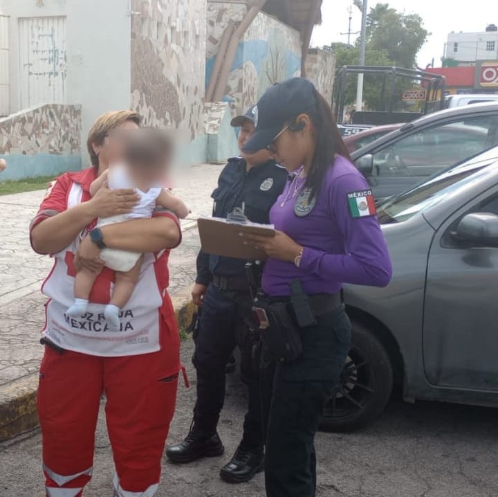 Rescatan a bebé que fue 'abandonado' en un auto en Cancún