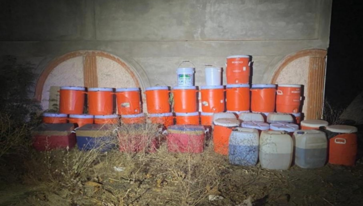 Sedena decomisa más de mil 300 litros de metanfetamina en Sinaloa