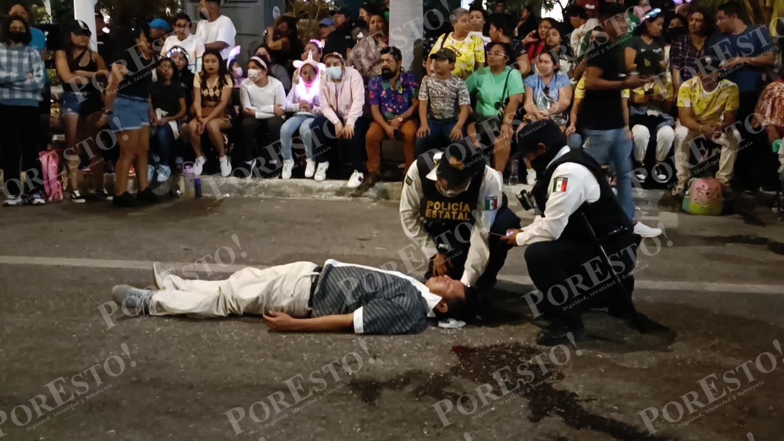 Ebrio intenta subir a carro alegórico del Carnaval de Campeche y queda grave
